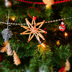 Picture of Christmas decorations on a Christmas tree. 